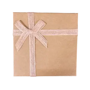 Подарункова коробка велика (281770)