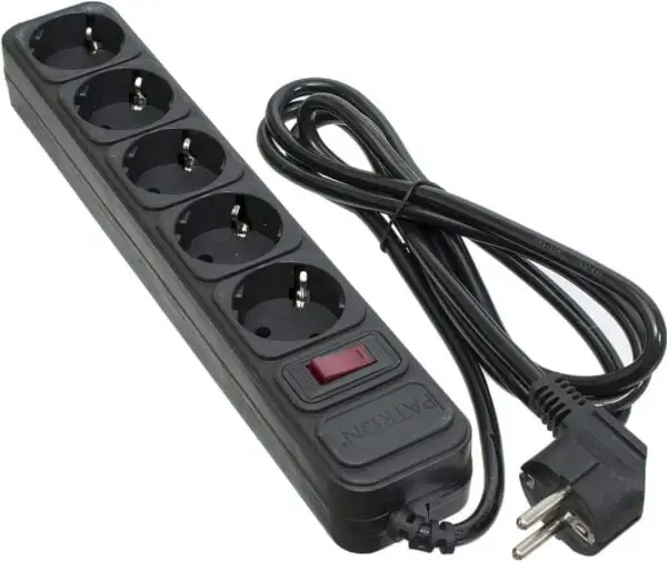 Мережевий фільтр живлення Maxxter 3м, 5 розеток чорний (SPM5-G-10B)